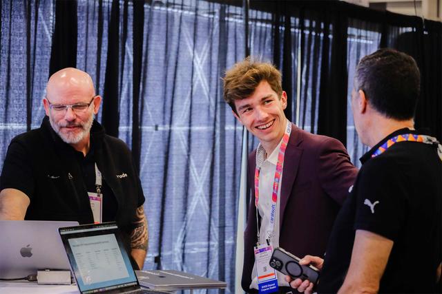 Hexnode sales rep at HIMSS25