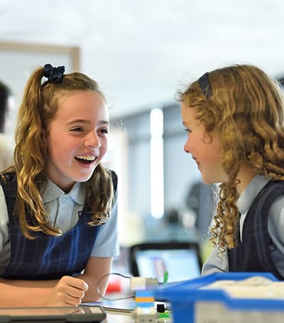 Quick deployment of educational apps for advanced learning with Hexnode