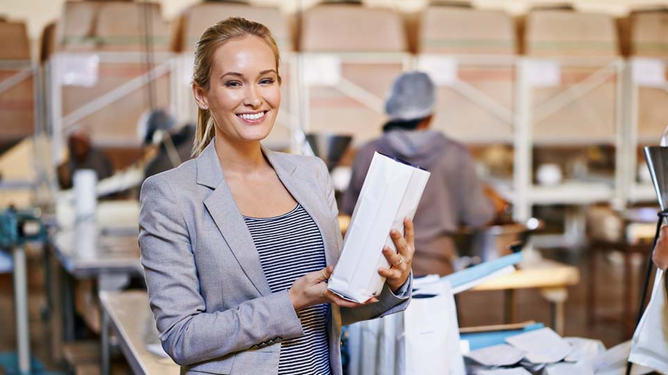 Streamlining device and app management across 300 stores in Abu Dhabi